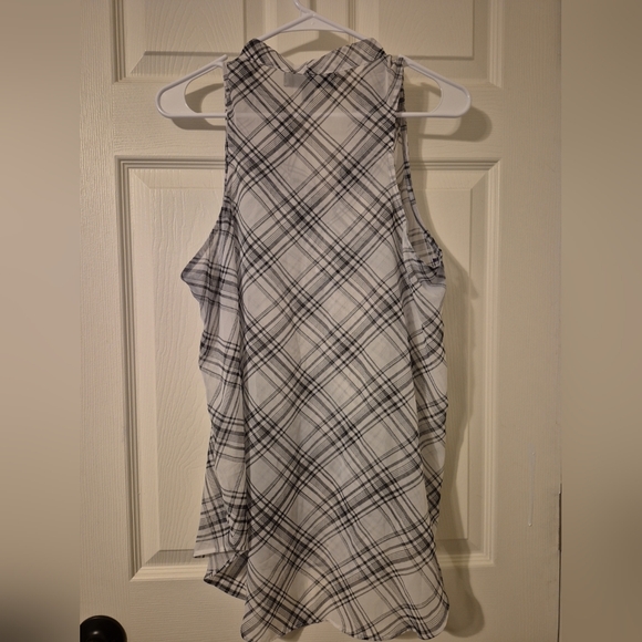 August Silk Women's Black and White Plaid Top - Picture 4 of 5
